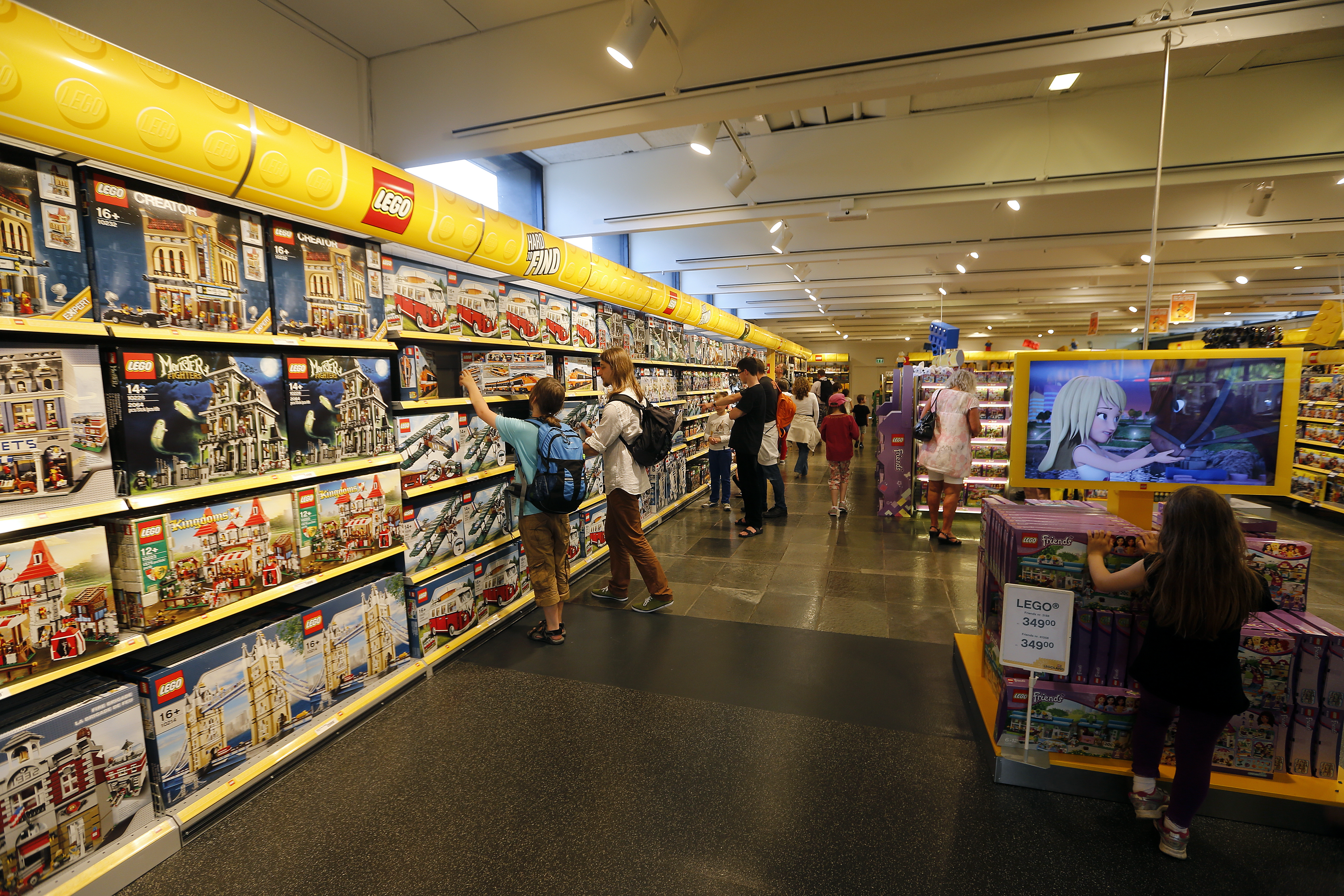 File:Lego Shop 01.jpg - Commons