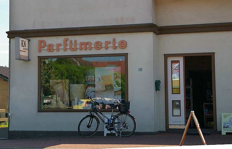 File:Parfümerie.JPG