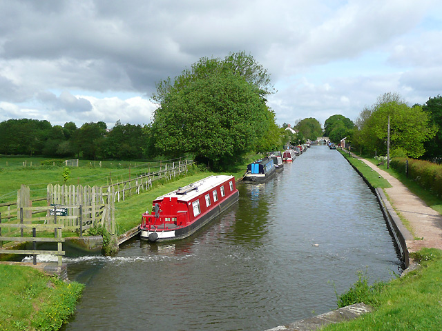 File:Shropshire Union Canal at Wheaton Aston, Staffordshire - geograph.org.uk - 1348566.jpg