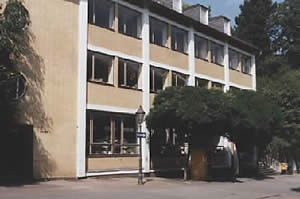 File:Stadtteilbibliothek Neviges.jpg