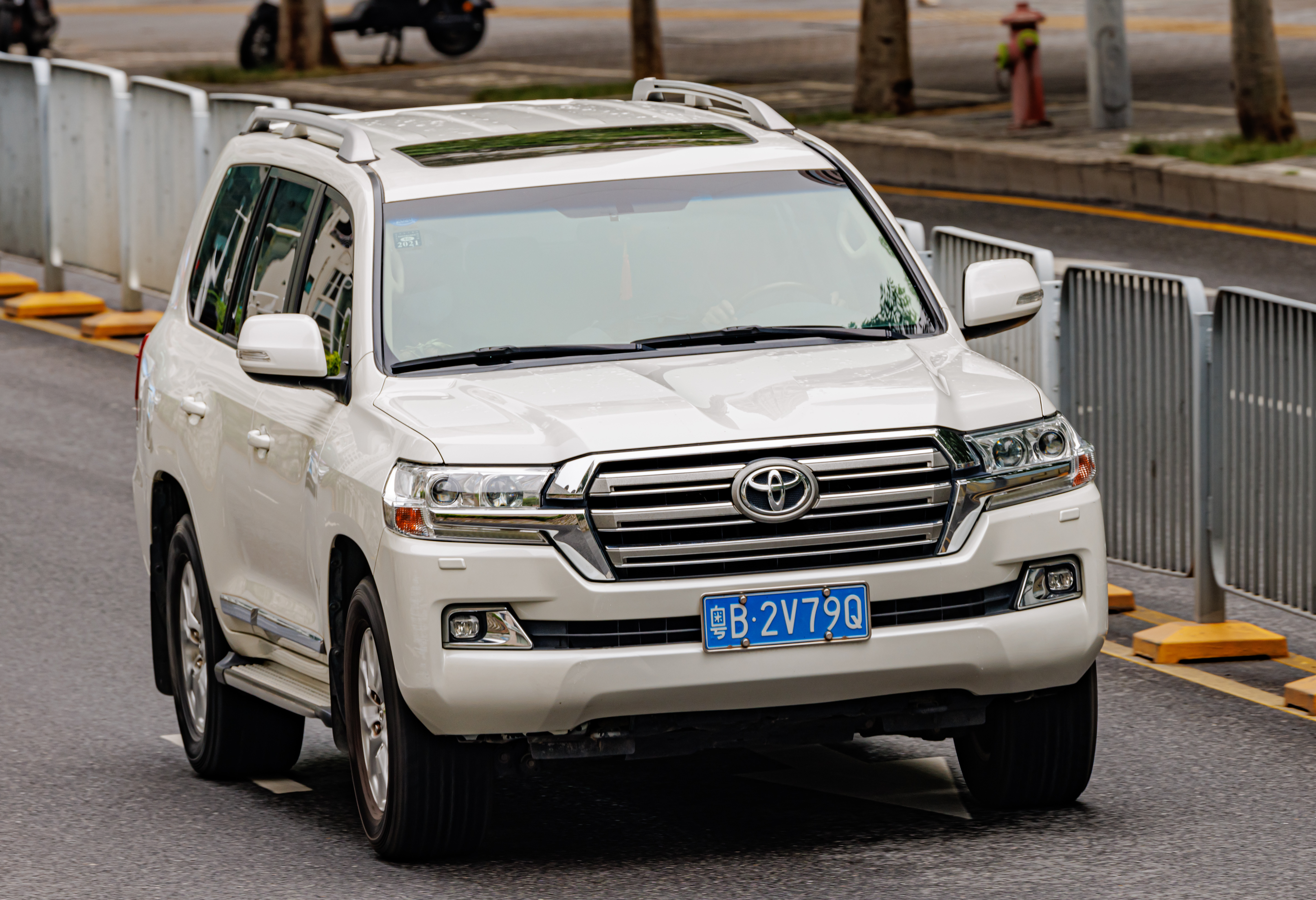 p004b toyota land cruiser 200