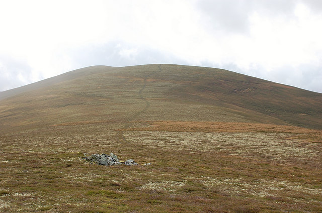 Càrn Dearg Mòr