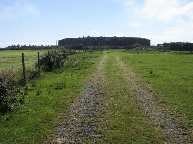 File:Tregantle Fort Geograph 2006861 dc116f0e.jpg