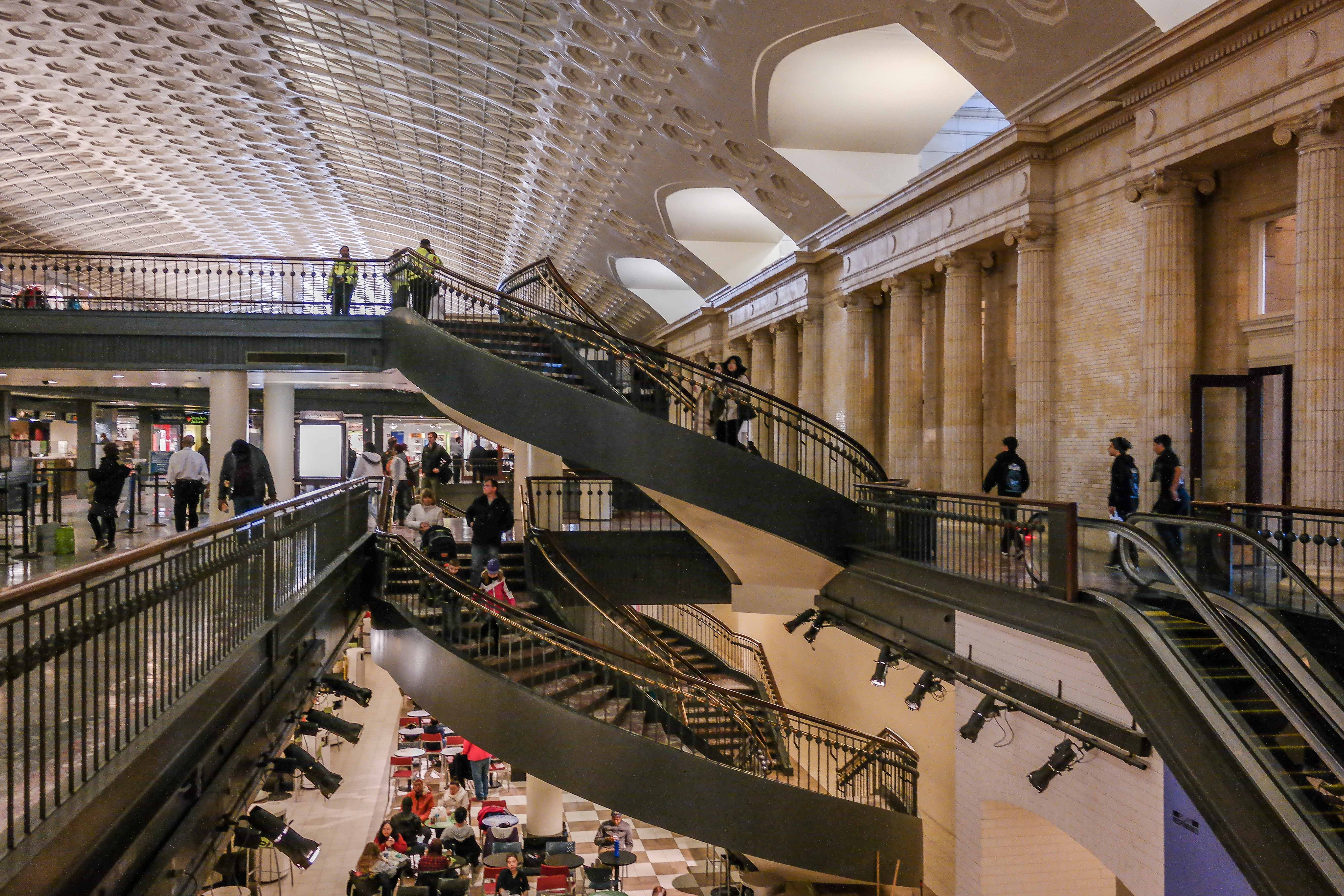 File:Union Station (Washington, DC) Interior-1.jpg - Wikimedia Commons