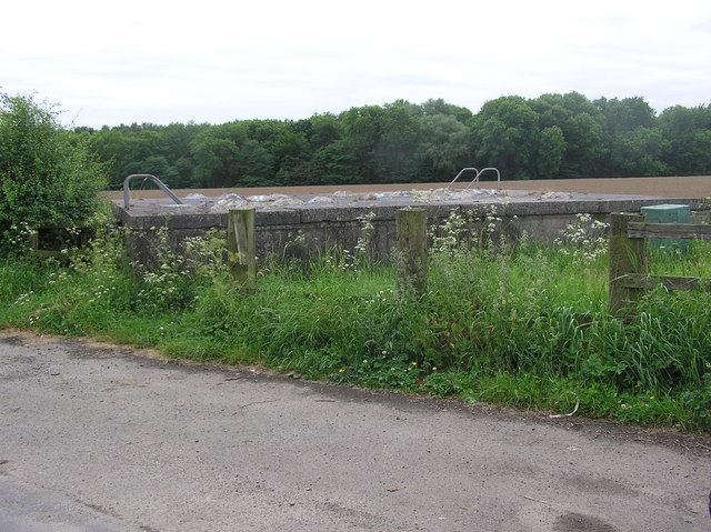 File:Water Tank , Coatham Lane. - geograph.org.uk - 186079.jpg