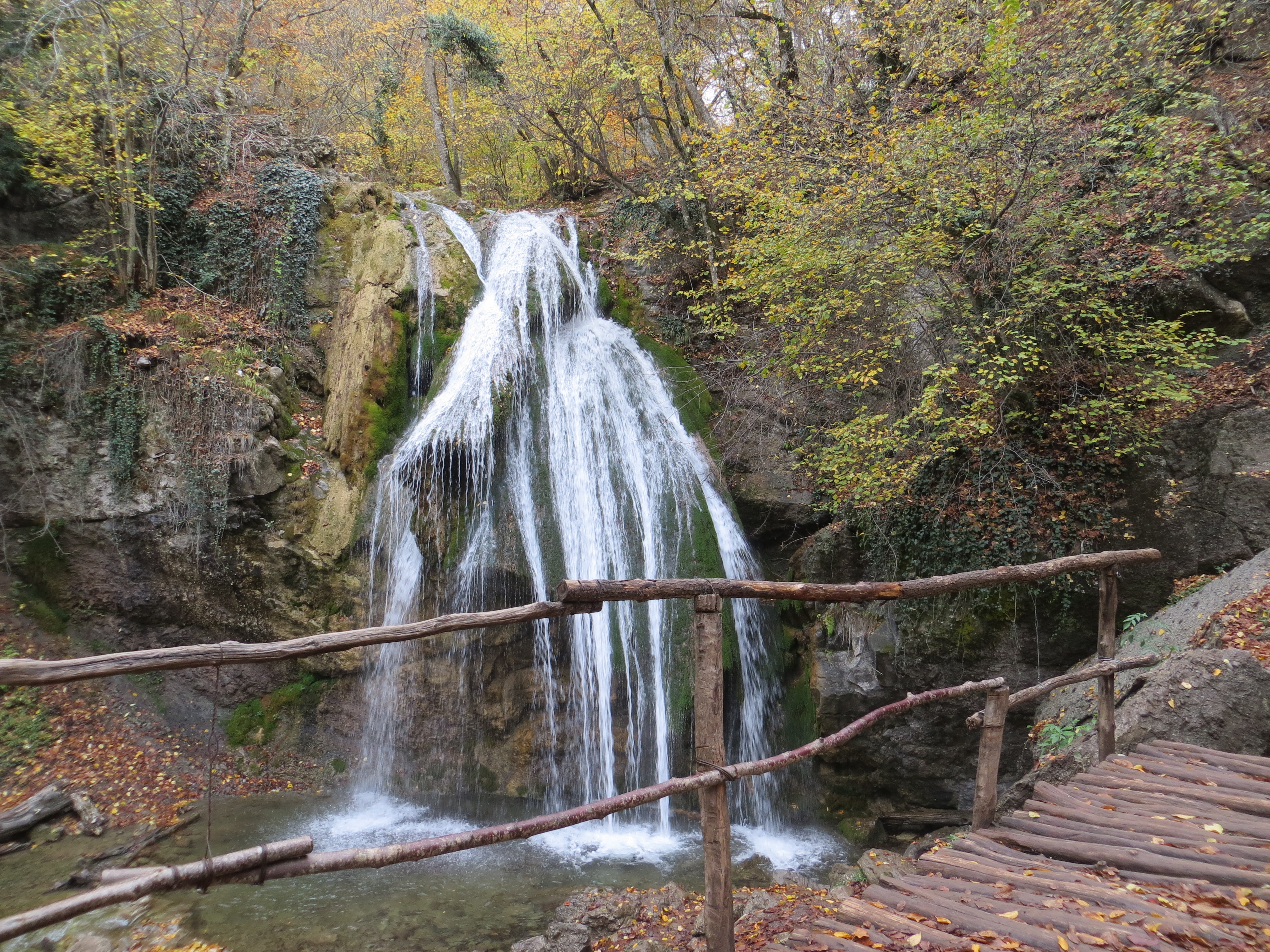 Алушта крым водопад джур джур