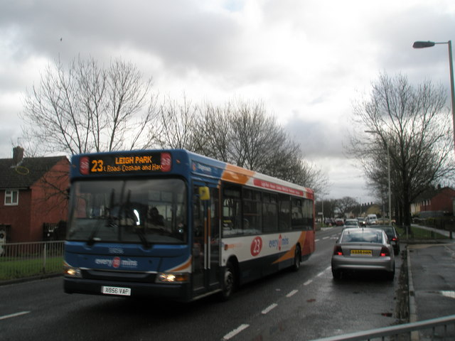 File:23 bus passes Barncroft Shops - geograph.org.uk - 631927.jpg