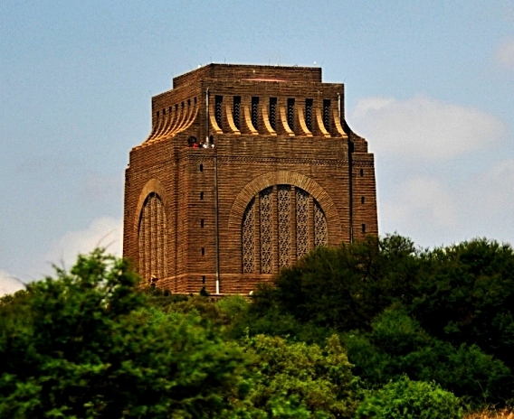 File:9-2-258-0097 Voortrekker Monument Pretoria.jpg