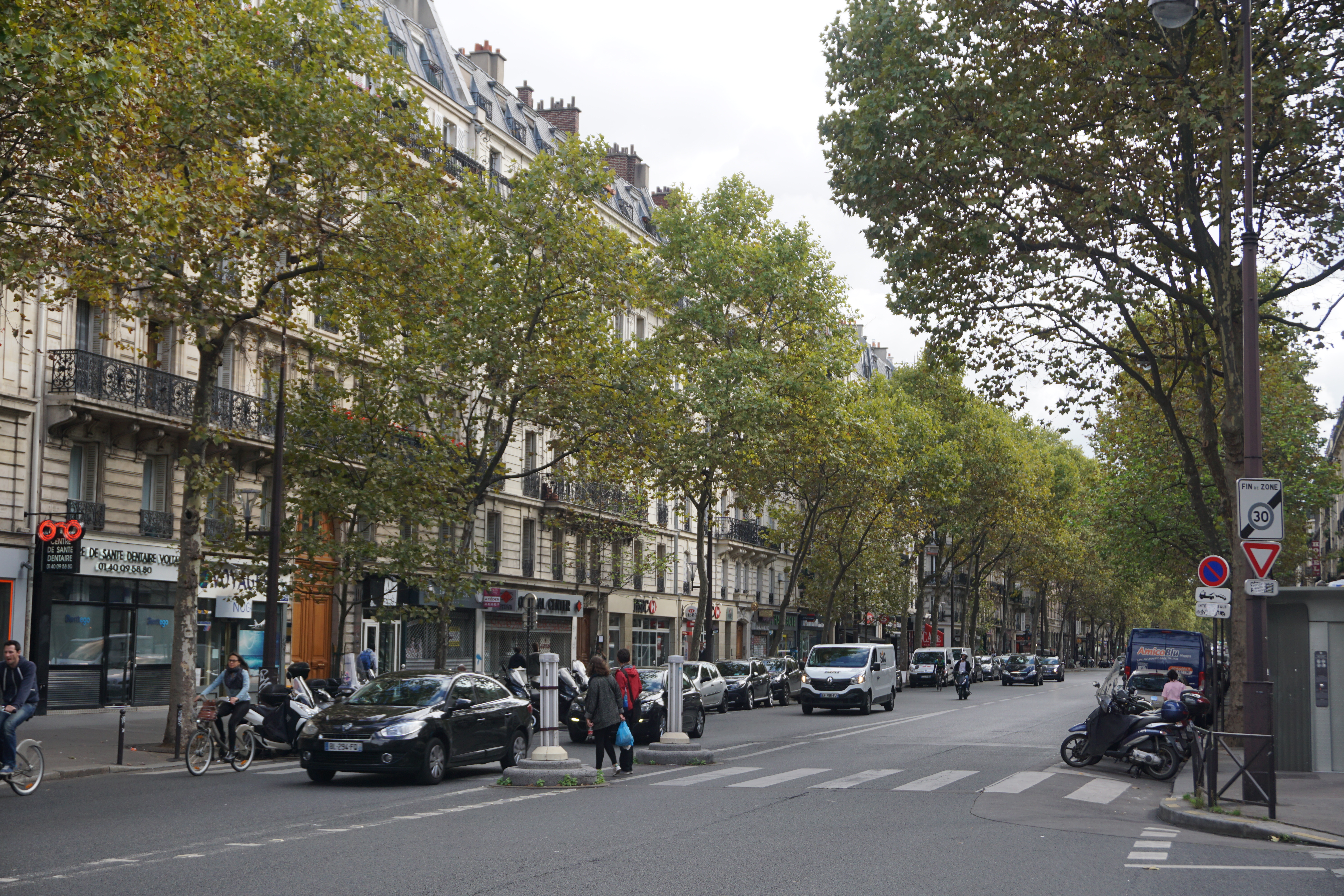 File Boulevard Voltaire Paris 8 October 2017 Jpg Wikimedia Commons