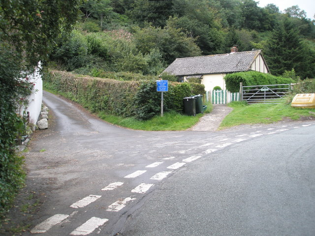 File:Bungalow at All Stretton - geograph.org.uk - 1447669.jpg