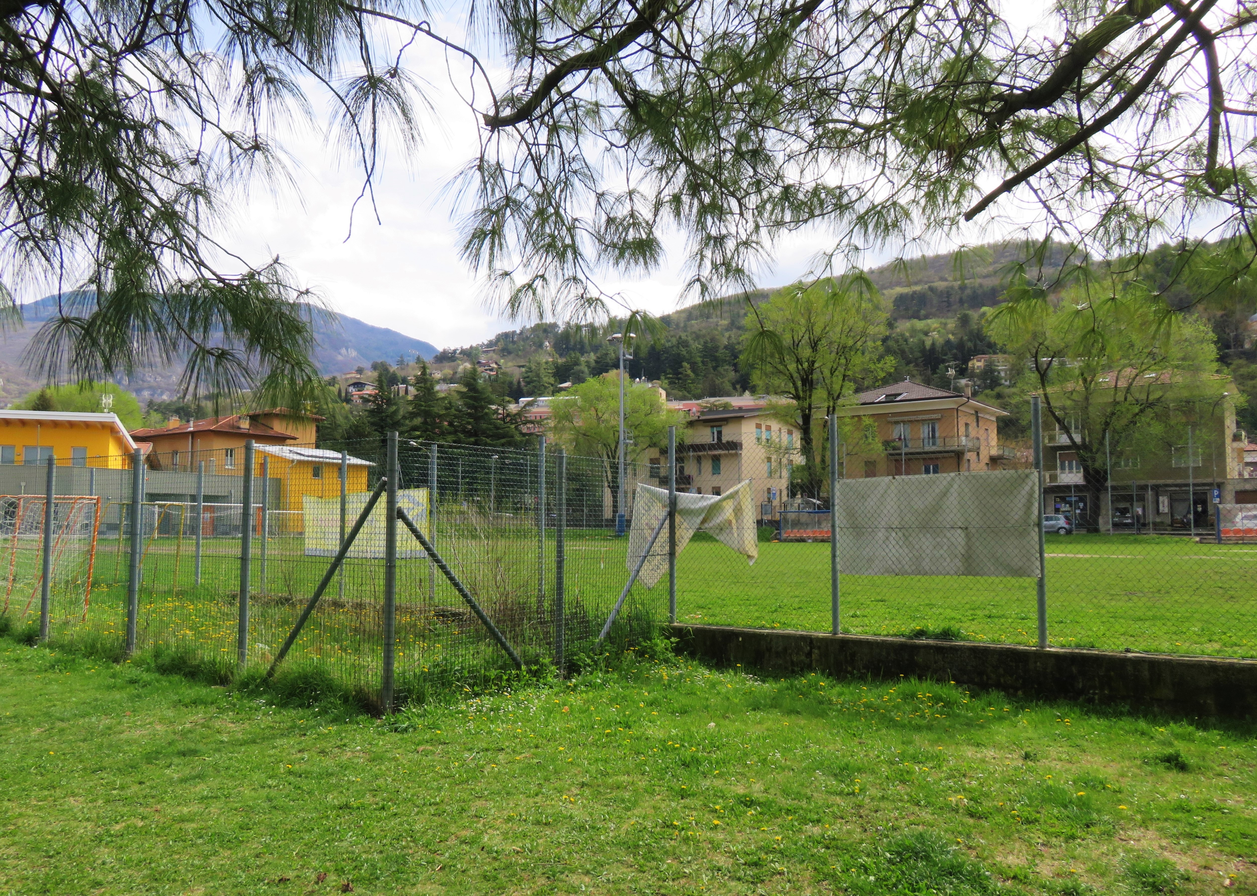 File:Estadio de Sportivo Italiano..jpg - Wikimedia Commons