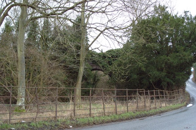 File:Cleehill Railway hidden Viaduct - geograph.org.uk - 676187.jpg