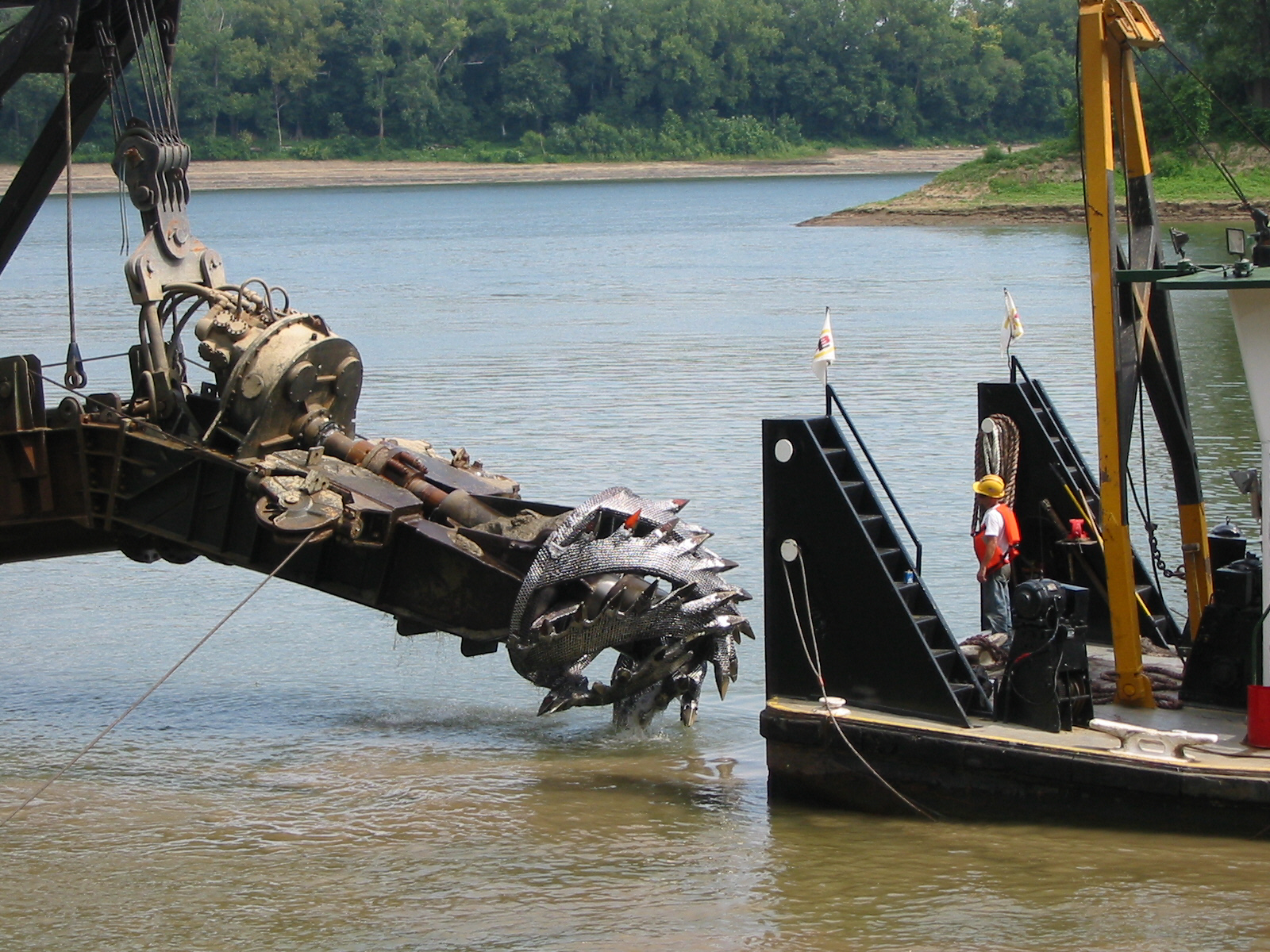 Coomera River dredging about to begin - Dredging Today