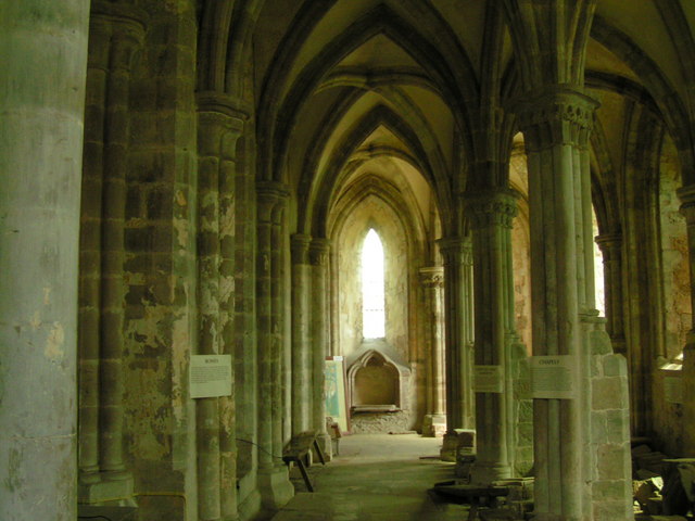 File:Dore Abbey Ambulatory1.jpg