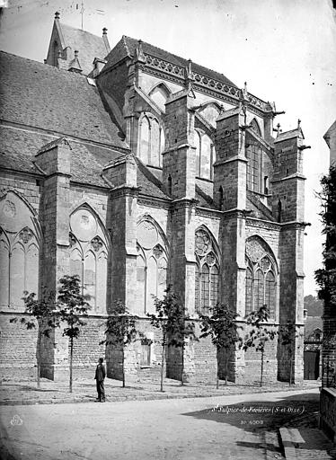 File:Eglise Saint-Sulpice - Abside, côté sud - Saint-Sulpice-de-Favières - Médiathèque de l'architecture et du patrimoine - APMH00004003.jpg