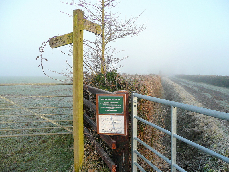 File:Footpath junction at Dunhill - geograph.org.uk - 2263689.jpg