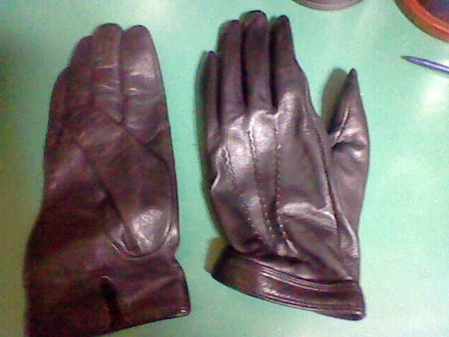 File:Leather Glove.JPG