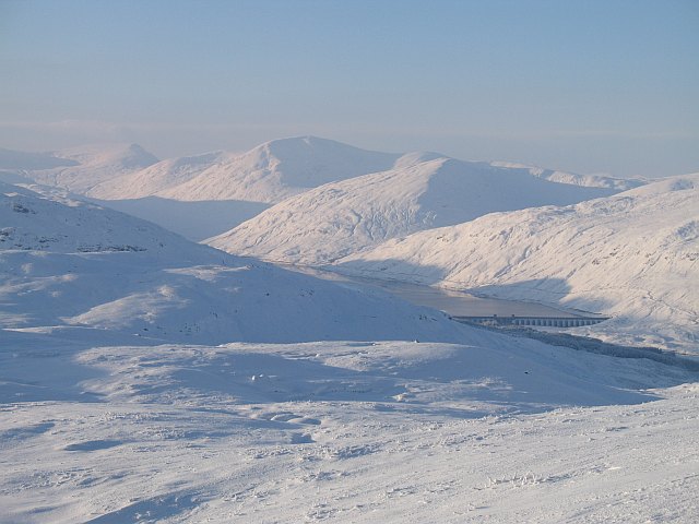 File:Lyon Dam - geograph.org.uk - 1064680.jpg