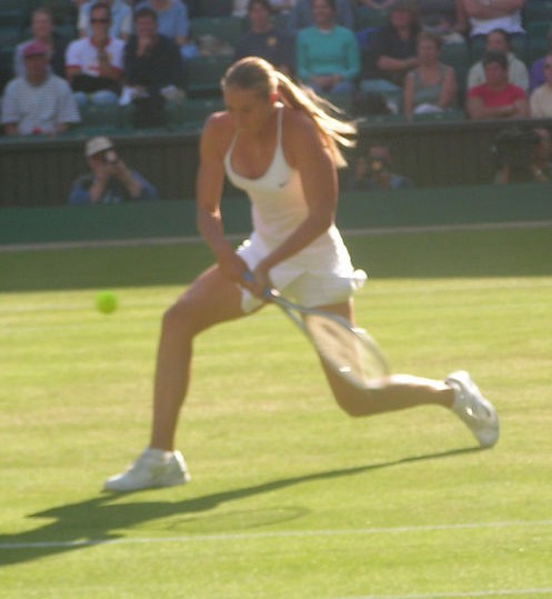 File:Maria Sharapova at Wimbledon (2004) (cropped).jpg