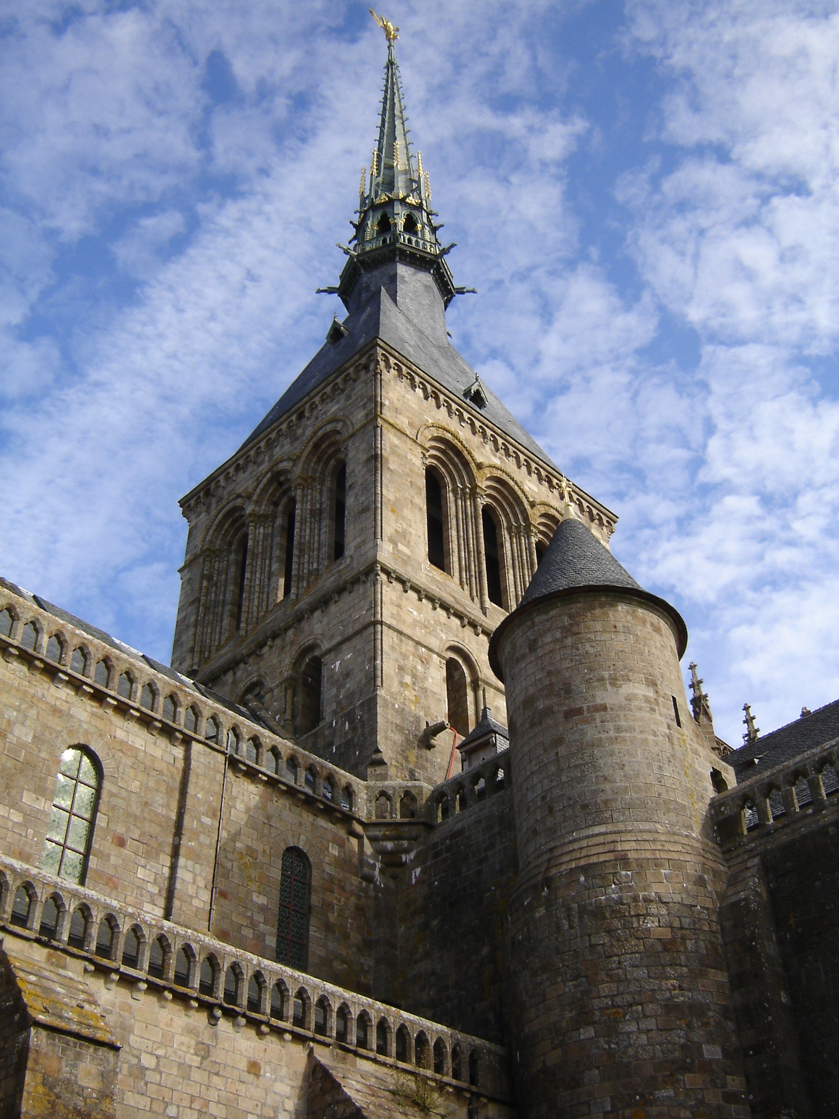 Toren van de abdijkerk op Mont Saint-Michel