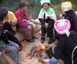 File:Zhuangzu women.jpg