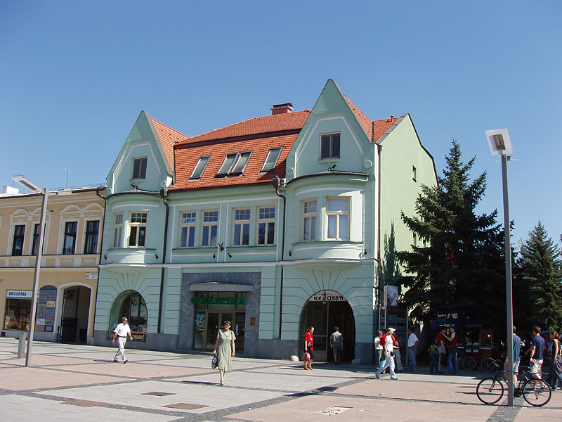 File:Zvolen city centre2.jpg