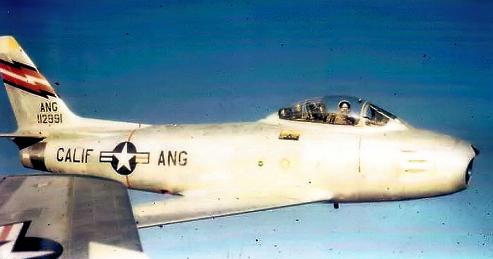 195th_Fighter-Interceptor_Squadron_-_North_American_F-86E-15-NA_Sabre_51-12991_-1.jpg