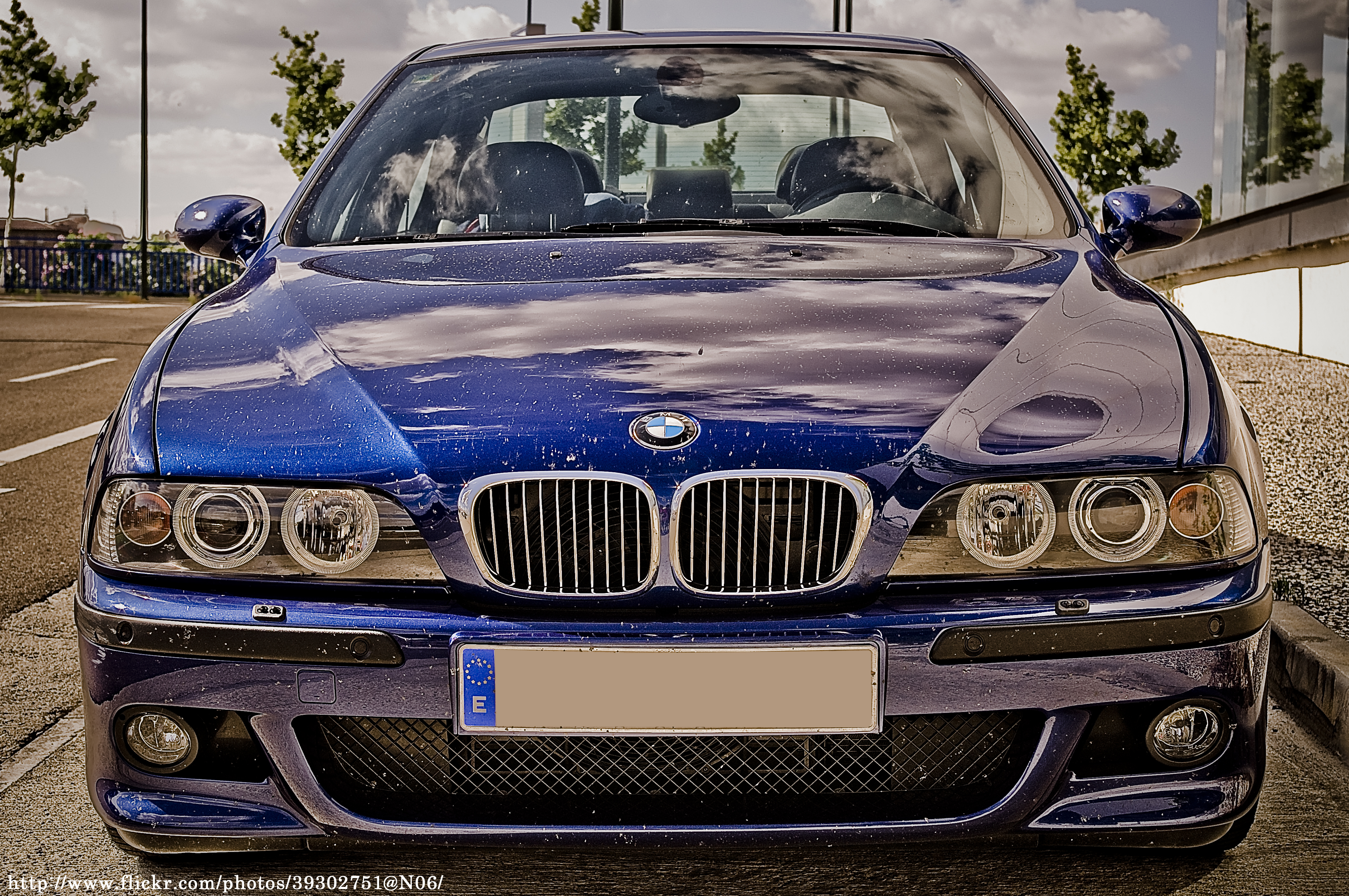 File:2003 BMW M5 (E39) (6307329802).jpg - Wikimedia Commons