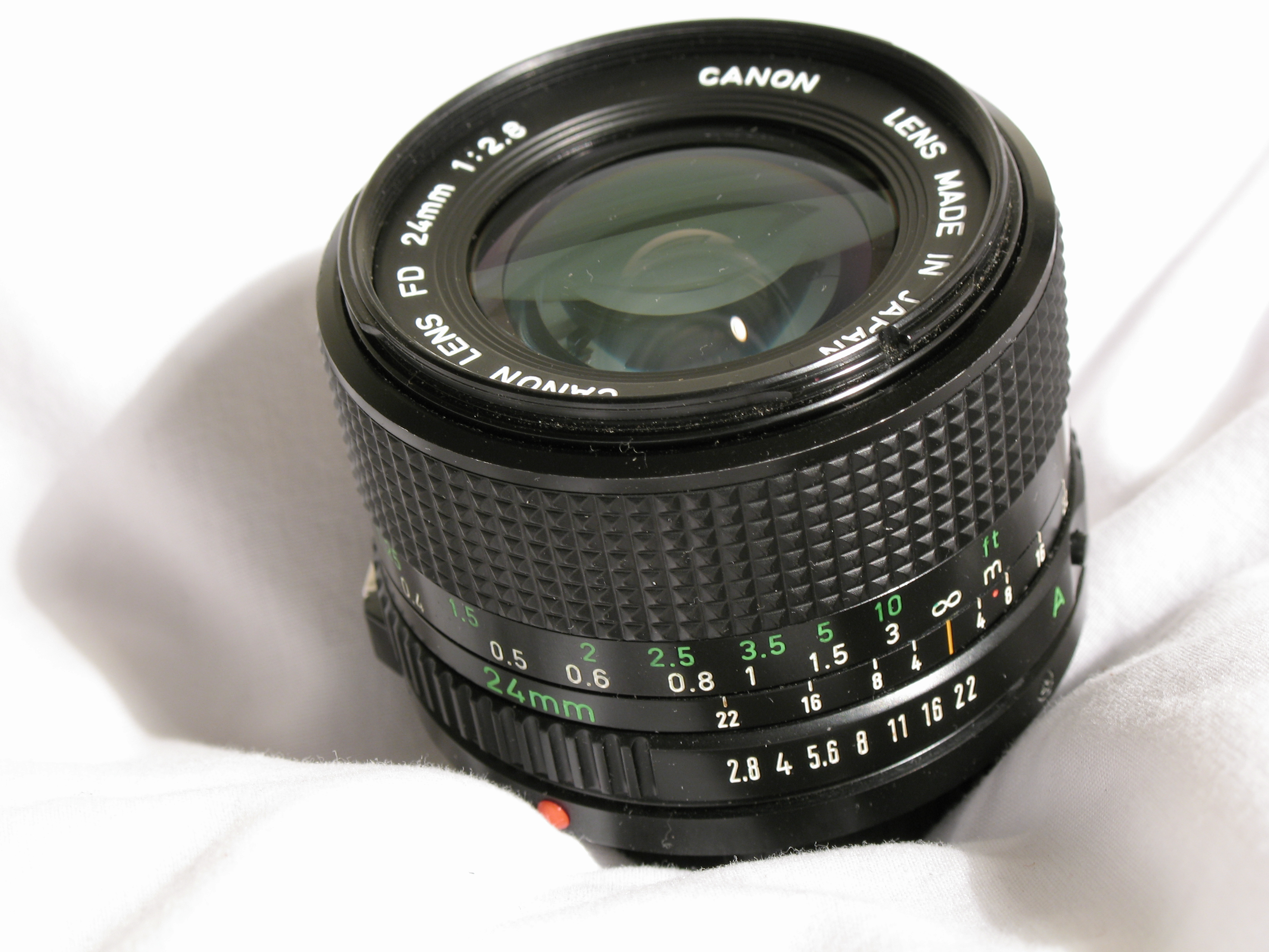 Canon MFレンズ NewFD 24mm F2.8