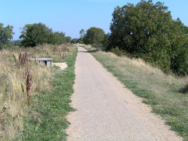 File:Didcot to Upton cycle path, near West Hagbourne - geograph.org.uk - 274170.jpg