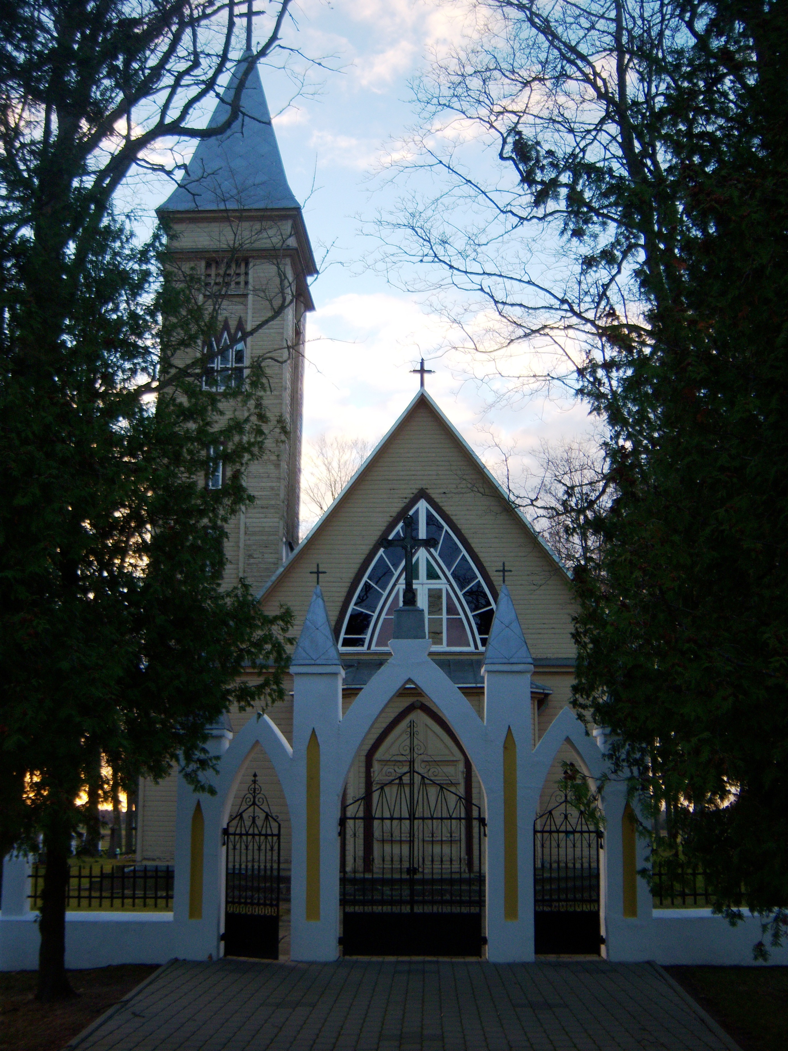 File Gelezių Baznycia Vartai Jpg Wikimedia Commons