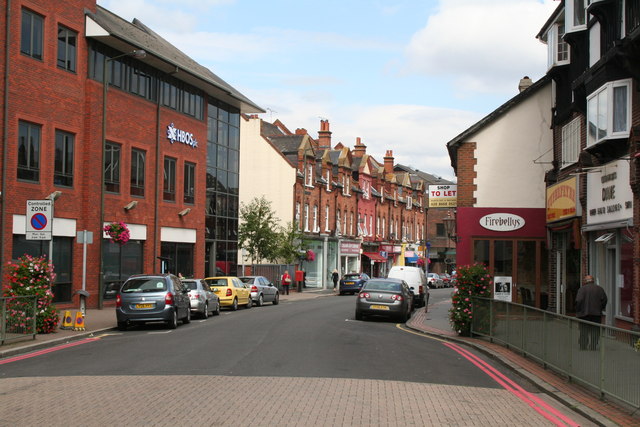 File:High Street, Purley - geograph.org.uk - 932607.jpg