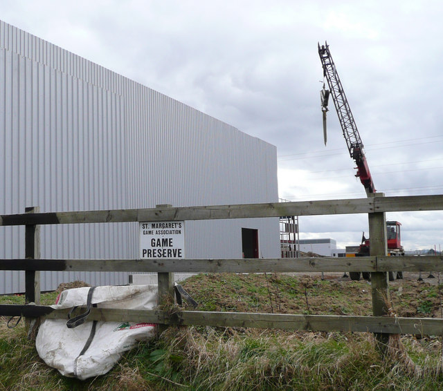 File:Ironic signage - geograph.org.uk - 731187.jpg