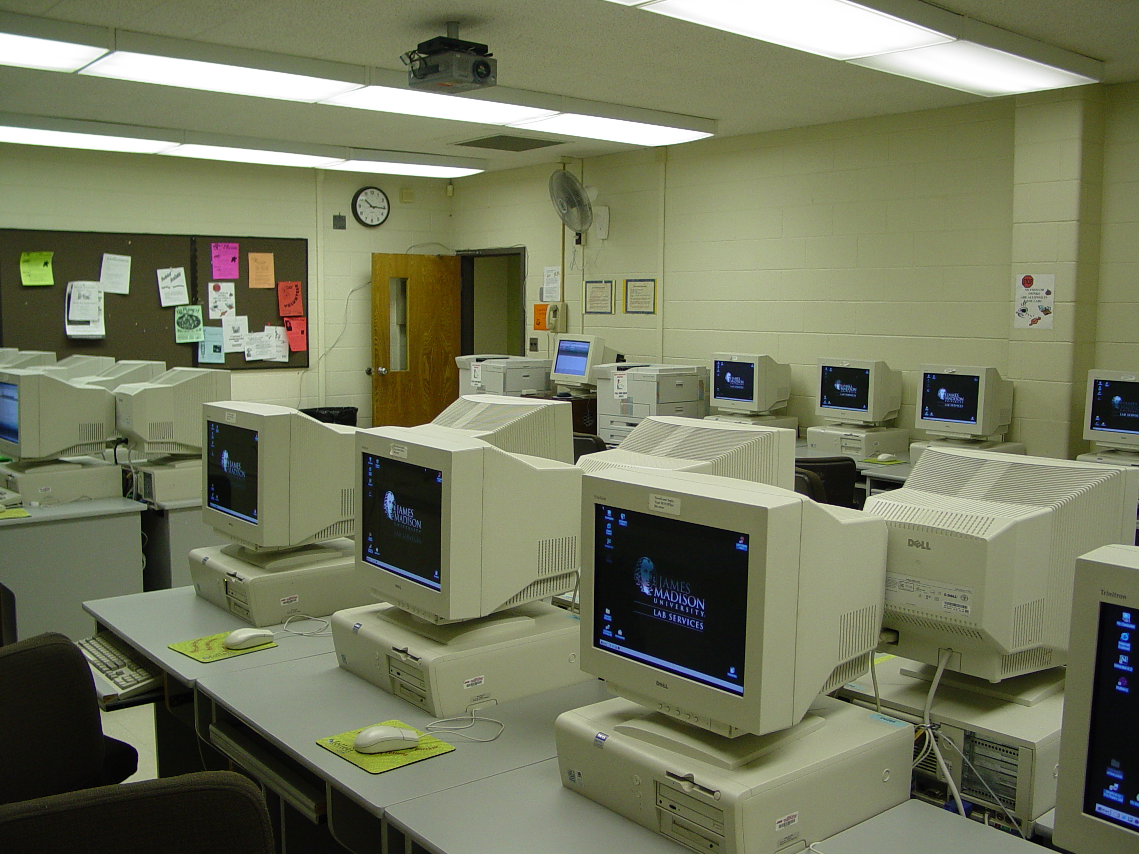 Filejmu Maury Hall Computer Lab Wikimedia Commons