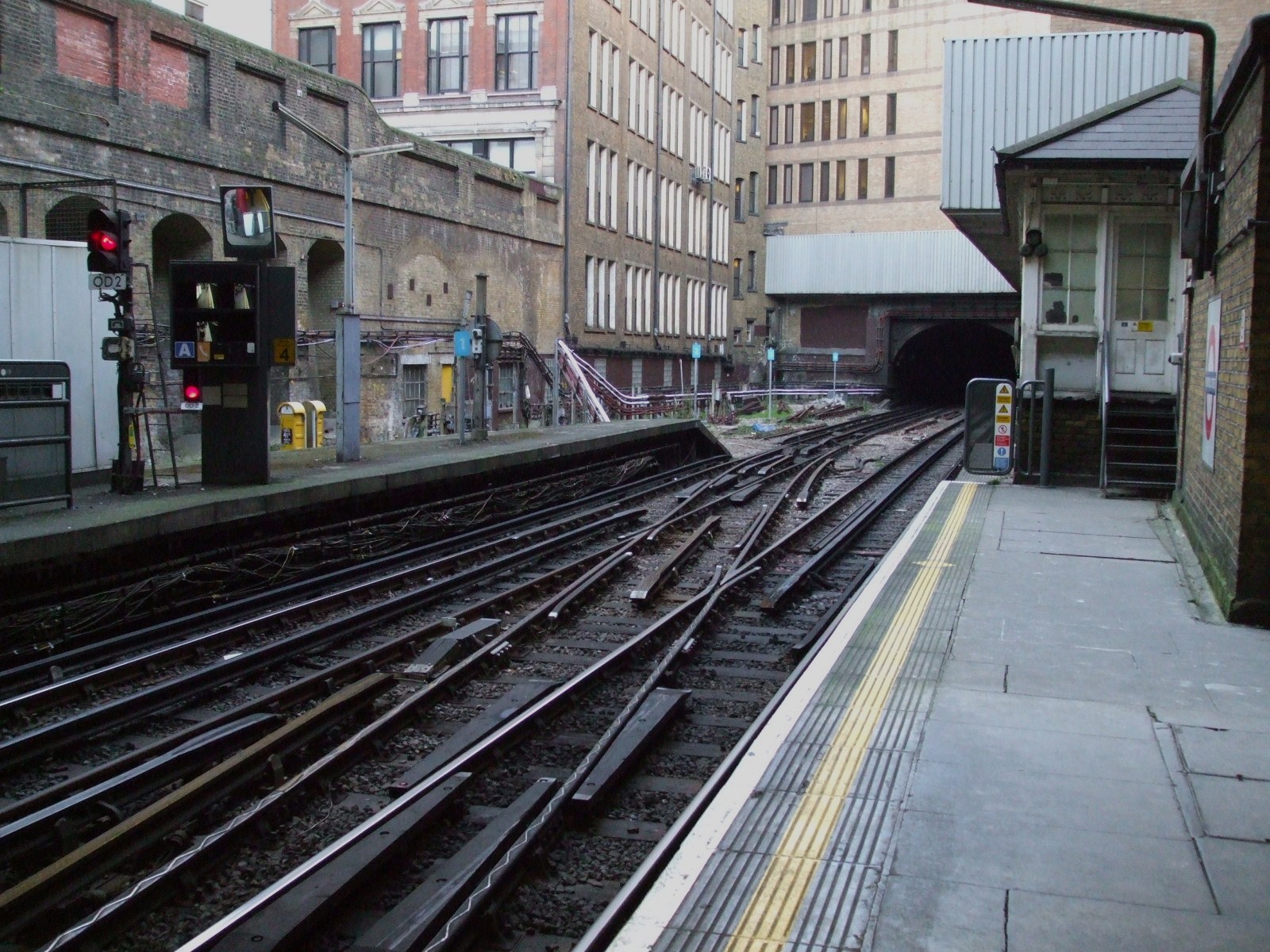 Street tube