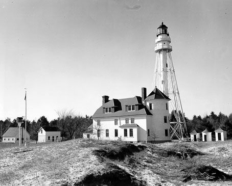 File:Rawley Point Light (Manitowoc County, Wisconsin).jpg