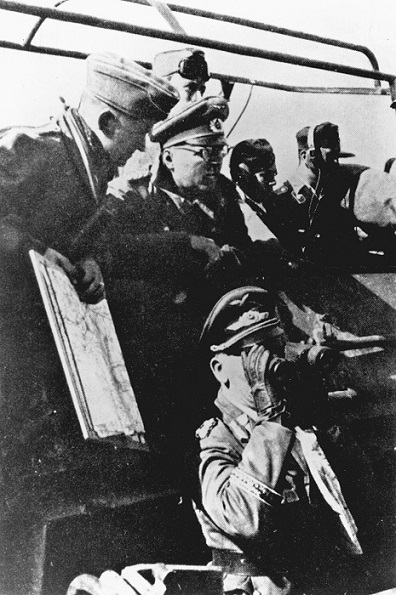 File:Richthofen and Hube at the front, probably Crimea.jpg