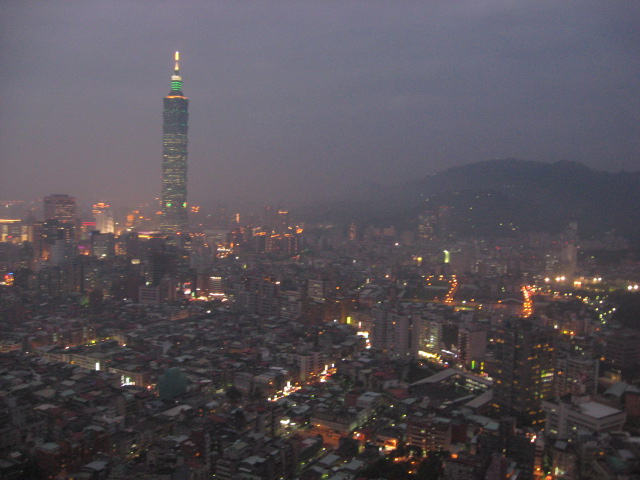 File:Taipei101 & city - panoramio.jpg