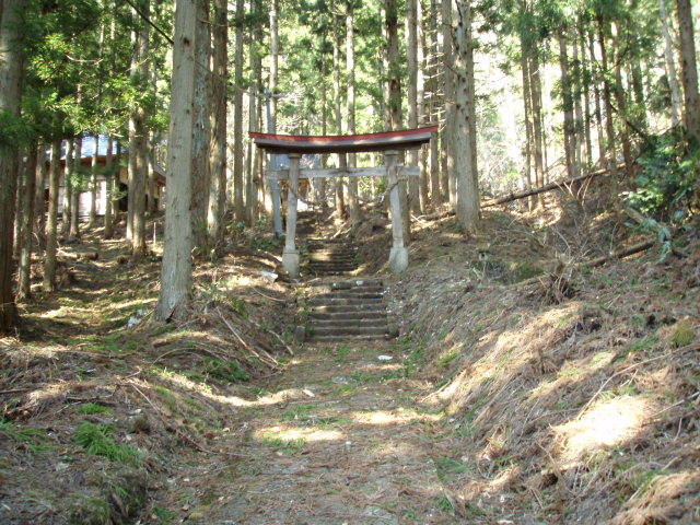 File:Torii-Aoni.jpg