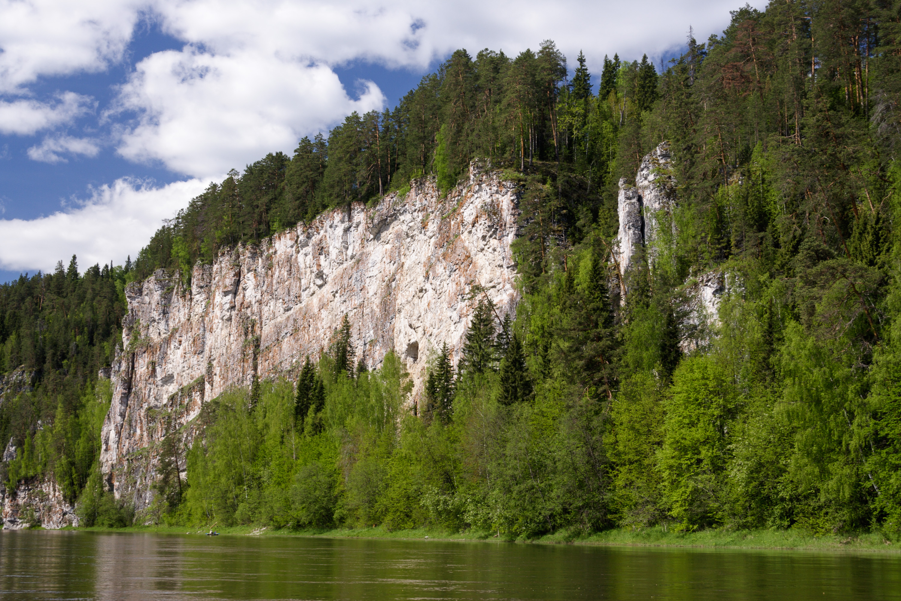 Сплав по реке Чусовая камень Дыроватый