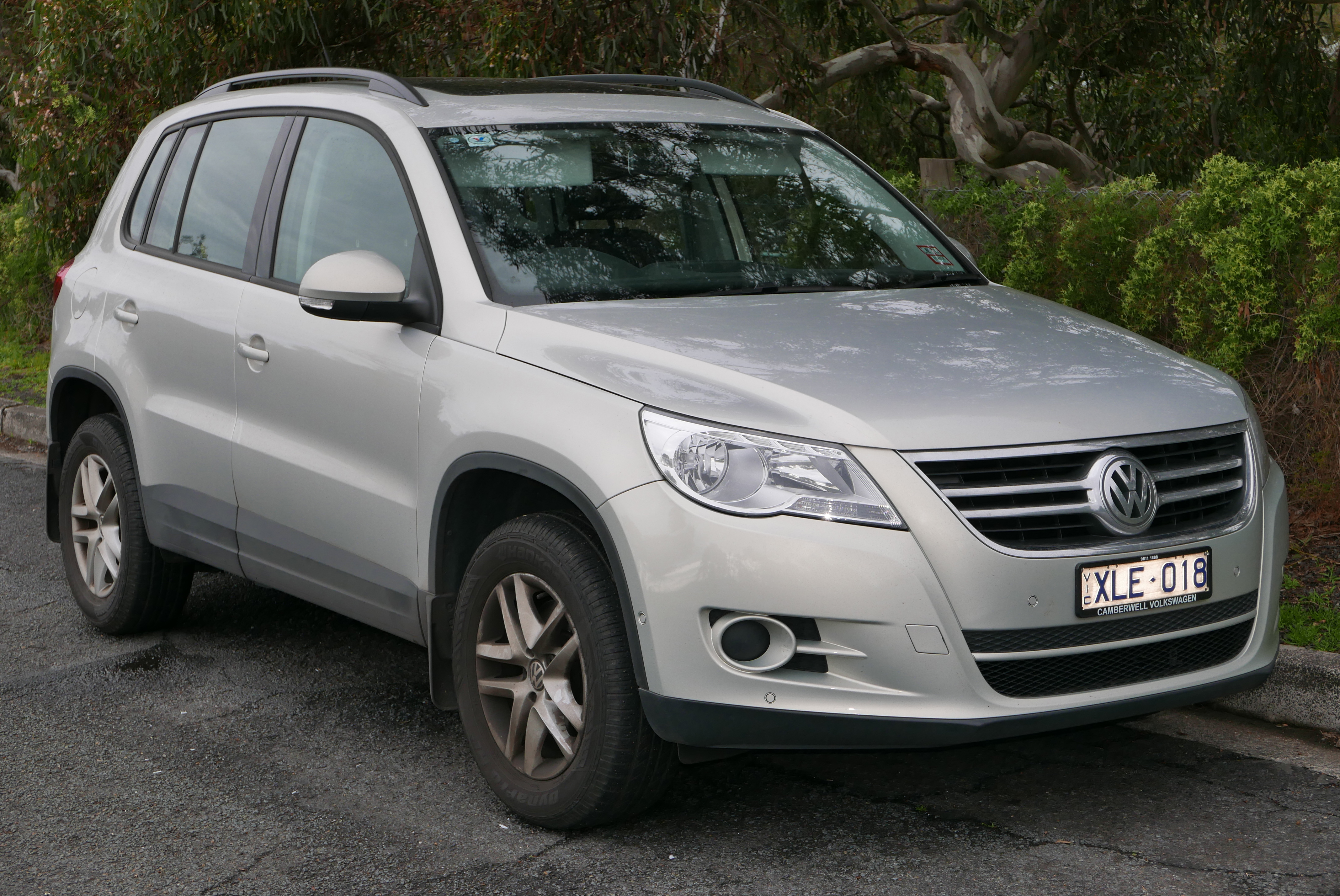 File:2009 Volkswagen Tiguan (5N MY10) 125TSI 4MOTION wagon (2015