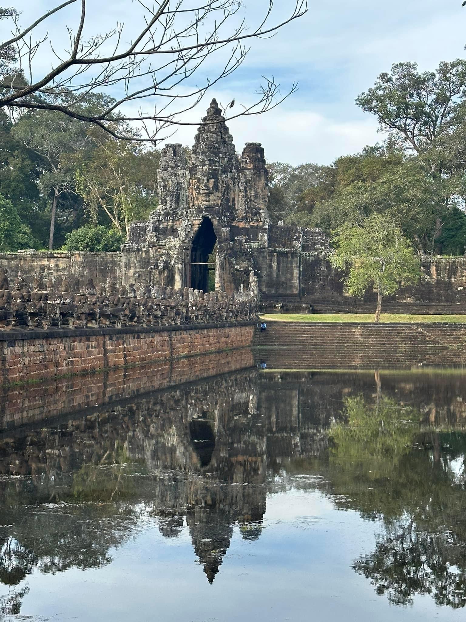 Exploring Angkor Wat (Part 3) Lara Croft: Tomb Raider (2001) 