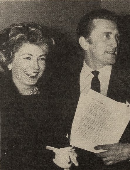 File:Anne Buydens and her husband Kirk Douglas, 1959.jpg