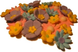 File:Assortment of Fondant Flowers (3457275529).jpg