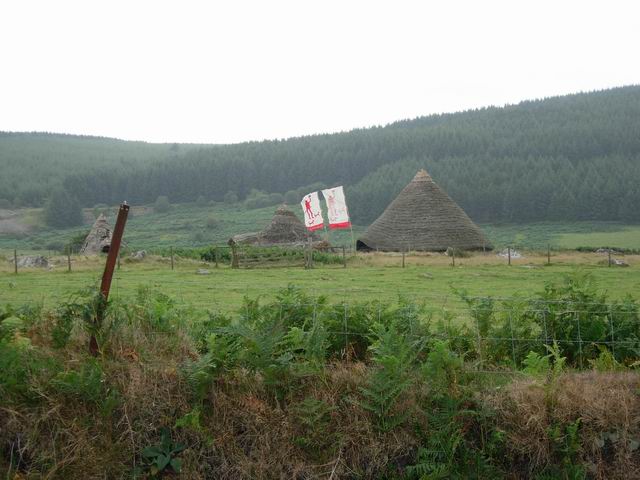 File:Bronze Age Village - geograph.org.uk - 223272.jpg