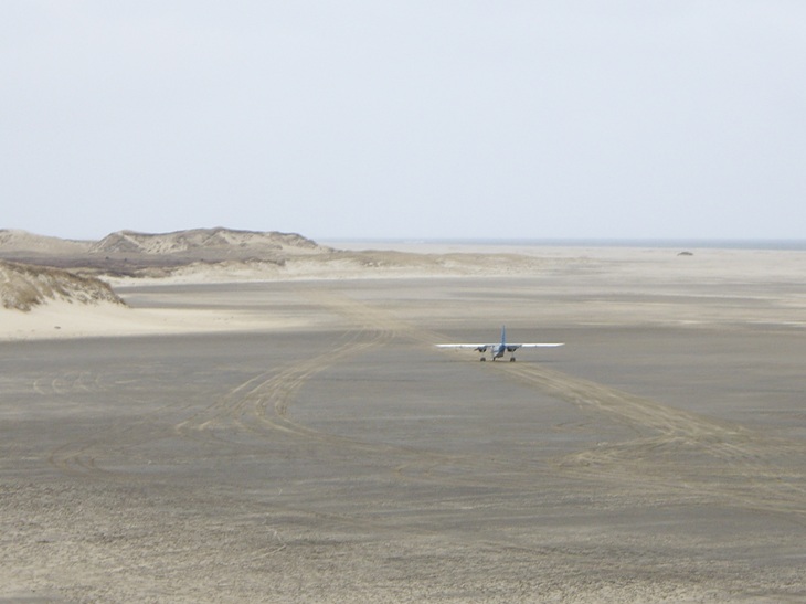 File:CSB2 - Beach runway.jpg