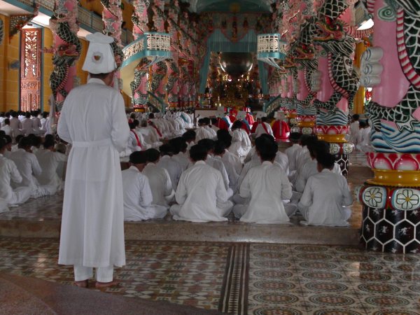 File:Cao-dai-monks-and-priest.jpg
