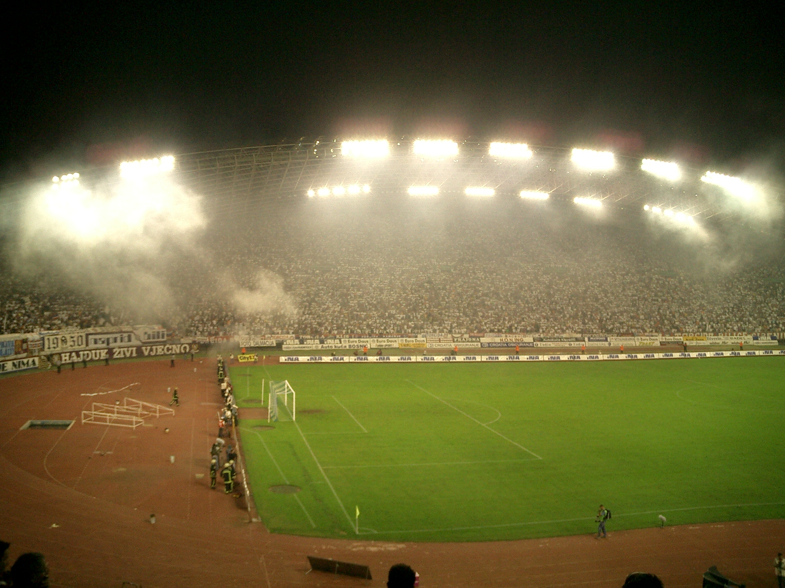 File:The Hajduk Split - Dinamo Zagreb derby.jpg - Wikipedia