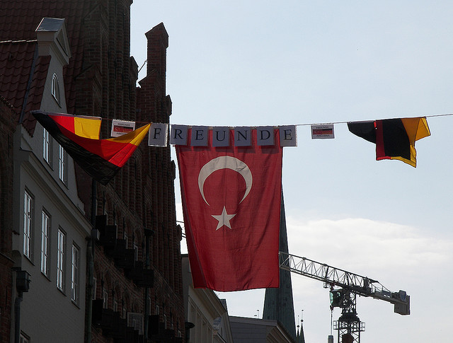 File:Friends Flags in Germany.jpg