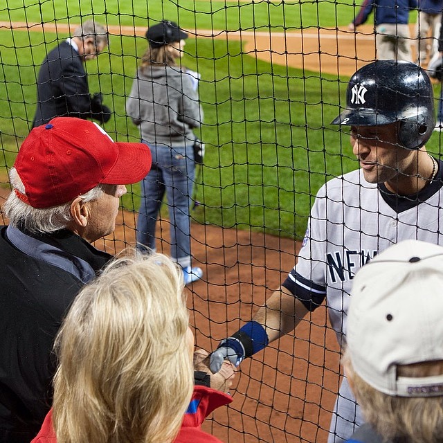 File:Joe and Jill Biden meet Derek Jeter in 2009.jpg - Wikimedia